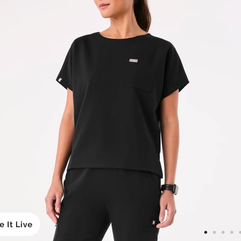 Figs Women's Black Short Sleeve Tee